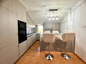 Freidorf, DECOMANDAT, Centrala proprie