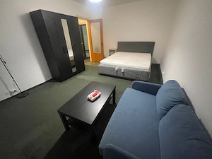 Inchiriez garsoniera Favorit Afi