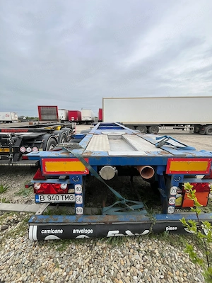 Se vinde! Semiremorcă Multicontainer ADR marca BURG an 2001 - imagine 7