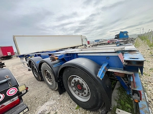 Se vinde! Semiremorcă Multicontainer ADR marca BURG an 2001 - imagine 4