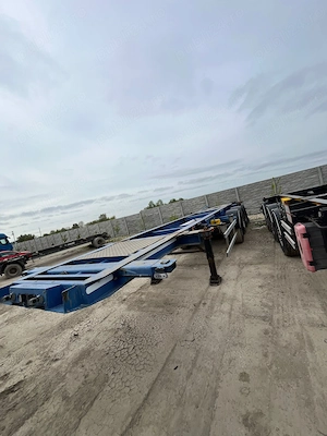 Se vinde! Semiremorcă Multicontainer ADR marca BURG an 2001 - imagine 2