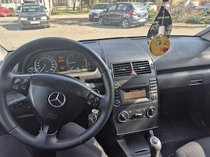 Propietar Mercedes A Class 180 CDI an 2009 euro 4 - imagine 6