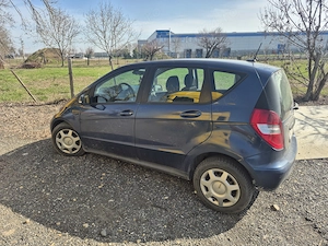 Propietar Mercedes A Class 180 CDI an 2009 euro 4 - imagine 8