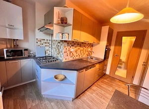 Apartament de inchiriat   3 camere   Lipovei