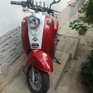 Vand scooter marca Joker 