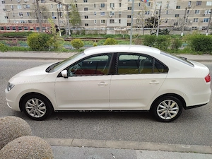 Vând Seat Toledo an fabricație 2018 - imagine 2