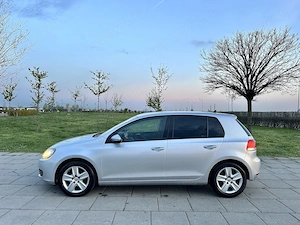 Volkswagen Golf - 1.6TDI - Proprietar in acte  - imagine 5