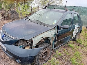 Vând dezmembrez Dacia Logan  - imagine 4