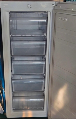 Congelator vertical Star-Light