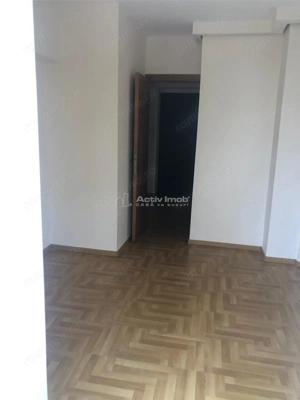 Garsoniera Calea Calarasilor, transf. in 2 cam. pretabil  birou, firma - imagine 8