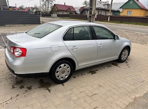 Volkswagen Jetta 2011   1.6 TDI 105 CP   Euro 5 - imagine 5