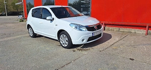 Dacia Sandero an 2011 motor 1.5 diesel E 5