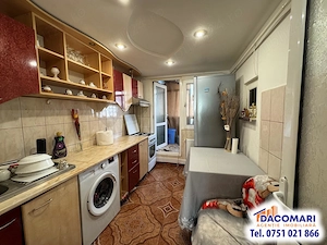 Apartament 2 camere decomandat, 38 mp + balcon 7 mp, etaj 1, Micro 40 - imagine 3