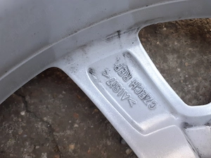 Jante Aliaj pe 17BMW Impecabile aproape noi