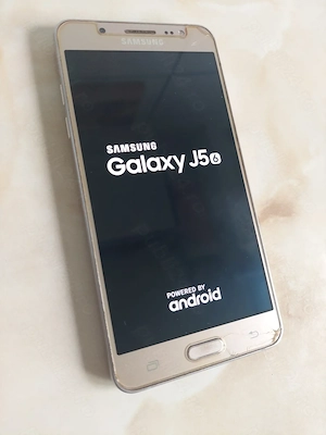 [J5] Vând Samsung Galaxy J5 2016 Gold [blocat cu model] [poze reale]