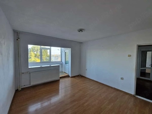Apartament 2 camere decomandat, Str. Isaccei Bl Pelican, Proprietar Liber - imagine 3