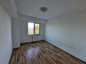 Apartament 2 camere decomandat, Str. Isaccei Bl Pelican, Proprietar Liber - imagine 6