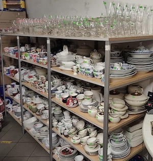 Căutăm o persoană serioasă și responsabilă pentru postul de lucrător comercial . - imagine 3