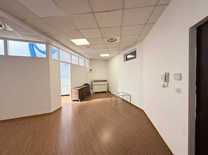 Inchiriez birou SAD , etaj 1 cu lift, parcare