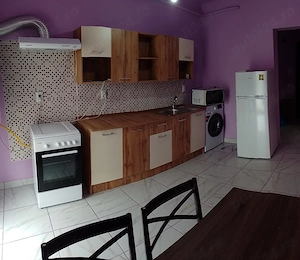Închiriez apartament cu o camera