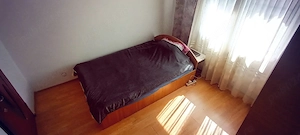 gazda in apartament cu 3 camere