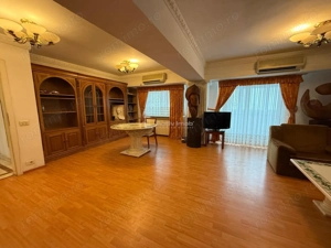 Apartament 3 camere Unirii Pia #539;a Alb #259; Iulia- Decebal