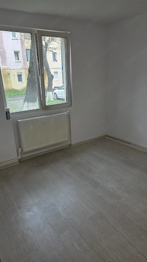 Vand Gars 37 MP ,parter ,Smirodava ,pret.37500 Euro neg  - imagine 6