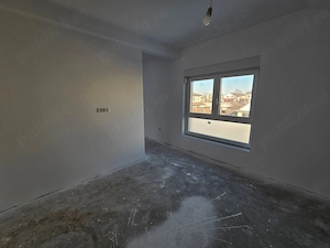 Duplex despartit prin casa scarii,4 cam,dormitor la parter.Teren 320 mp.Toate utilitatile!  - imagine 11