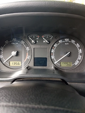 Skoda Octavia 2.0 - imagine 8