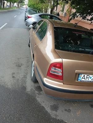 Skoda Octavia 2.0 - imagine 9