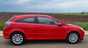Opel Astra H GTC 2008 | 1.6 benzină | 115 CP | 141.000 km - imagine 5