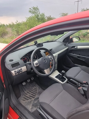Opel Astra H GTC 2008 | 1.6 benzină | 115 CP | 141.000 km - imagine 6