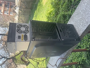 Vand carcasa PC cu sursa si DVD writter , 50 lei