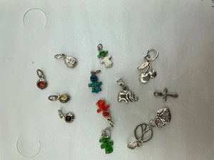 Vand Pandantive Argint 925% cu pietre semipretioase, noi, 5lei bucata