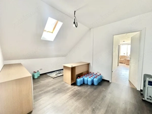 Spatiu de inchiriat - 12 mp - zona centrala Mosnita Noua - imagine 2