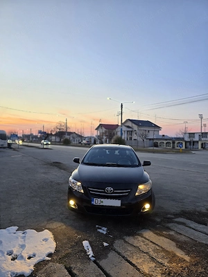 Toyota corolla 1.6 cu doua seturi de jante