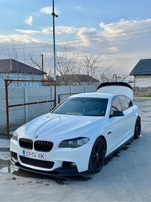 BMW Seria 5 F10 MPachet Jante R20 Bord Digital Volan Carbon