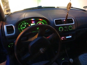 Vand Skoda Fabia 1.2 an 2011 2600eur - imagine 4