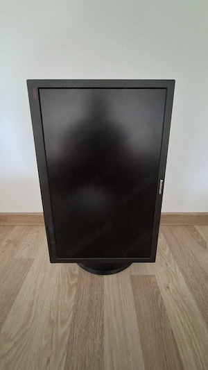 Monitor Lenovo