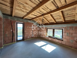 CASA LA ROSU, 5 camere, 240 mp utili. D+P+1 - Micesti - imagine 9