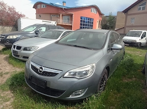 opel astra j - imagine 2