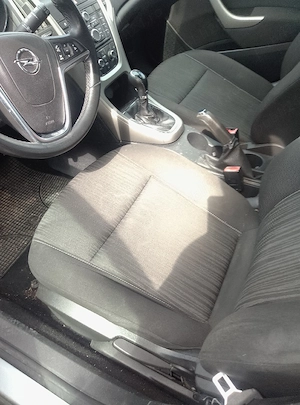 opel astra j - imagine 3