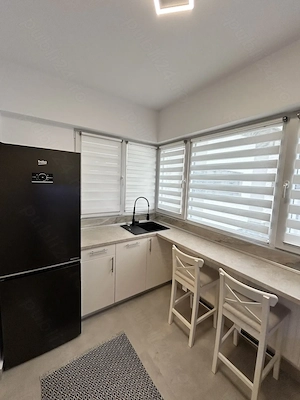 Proprietar inchiriez Garsoniera spatioasa 41 Central Address Residence - imagine 7