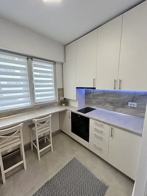 Proprietar inchiriez Garsoniera spatioasa 41 Central Address Residence - imagine 6