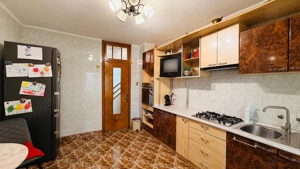 De vanzare apartament cu 4 cam dec. in Galati, piata Centrala, etaj5/7 - imagine 5