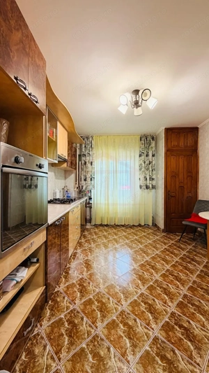 De vanzare apartament cu 4 cam dec. in Galati, piata Centrala, etaj5/7 - imagine 16