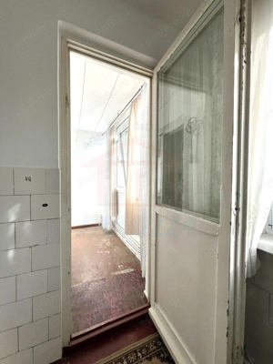 🏡 Apartament 2 camere, etaj 3, stradal – zonă excelentă Micro 40 - imagine 10