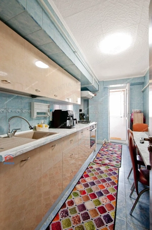 Apartament spatios, renovat, 4 camere, decomandat, etaj 4, Micro 39 - imagine 5