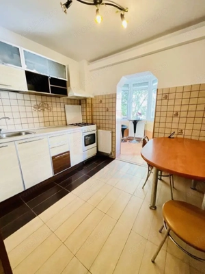 Apartament renovat, 2 camere decomandate, etaj 2  – IC Frimu - imagine 4