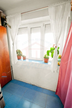Apartament spatios, renovat, 4 camere, decomandat, etaj 4, Micro 39 - imagine 16